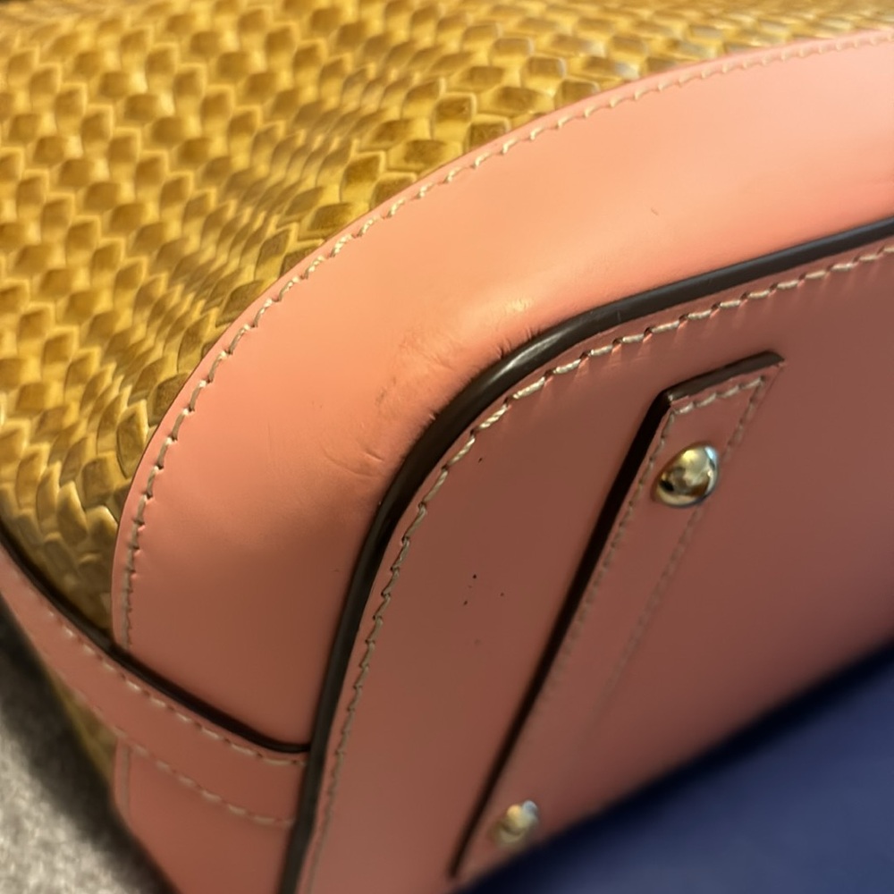 Dooney and Burke “ beacon” bag - Picture 13 of 15